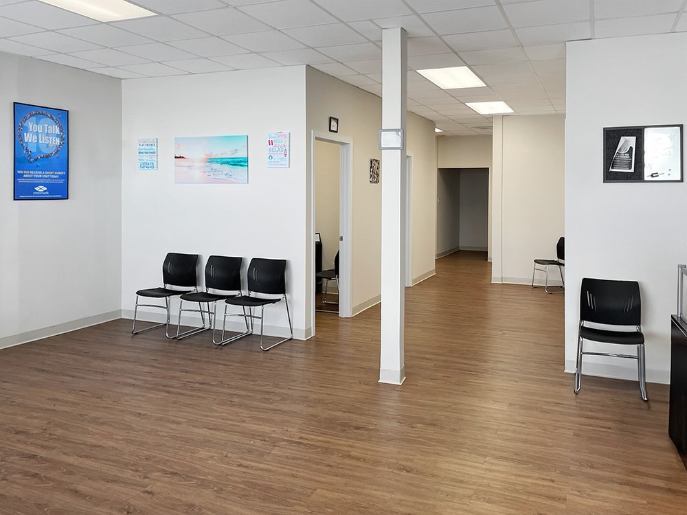 Rio Grande NJ drug rehab treatment center seating area